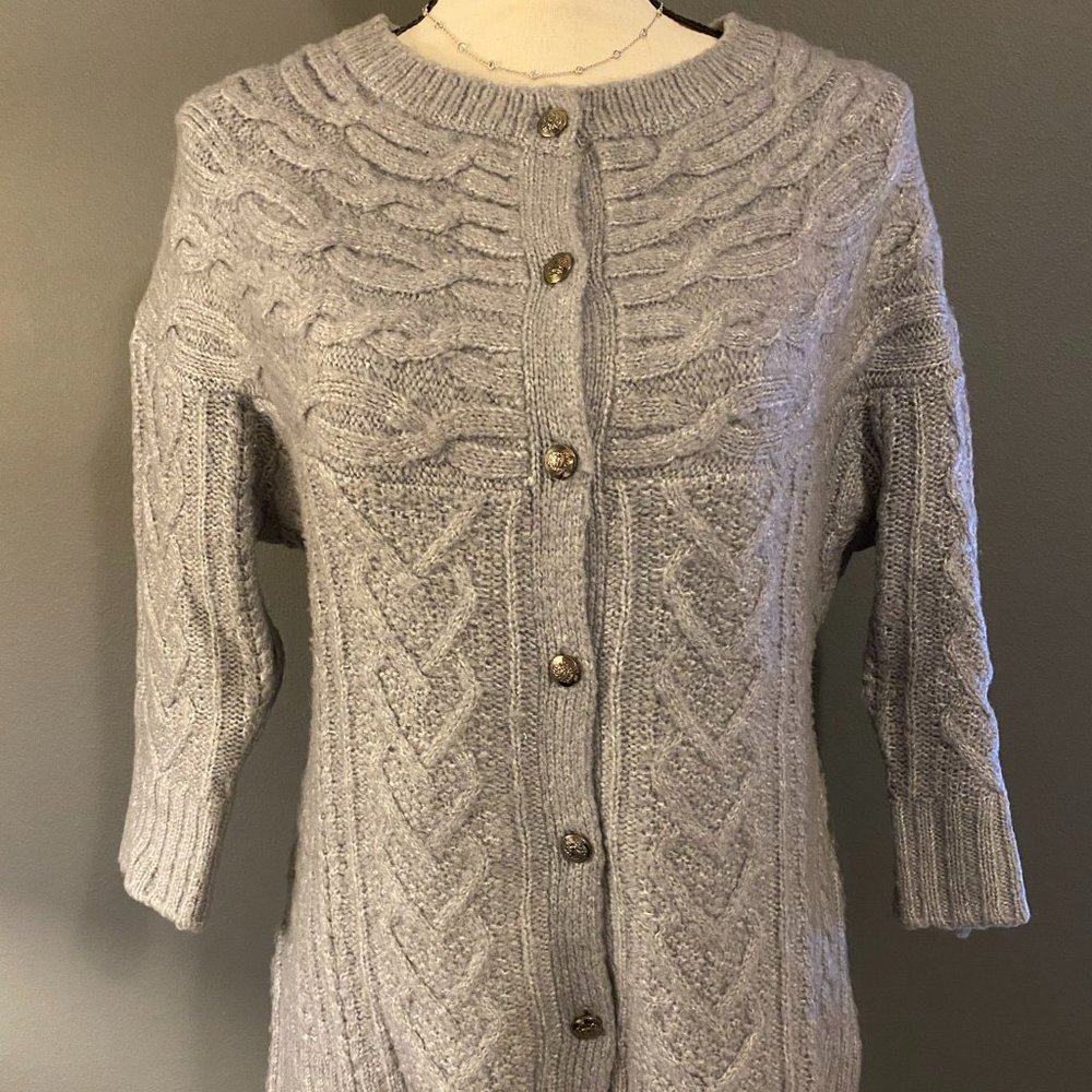 Romeo & Juliet Gray Button Down 3/4 Sleeve Sweater